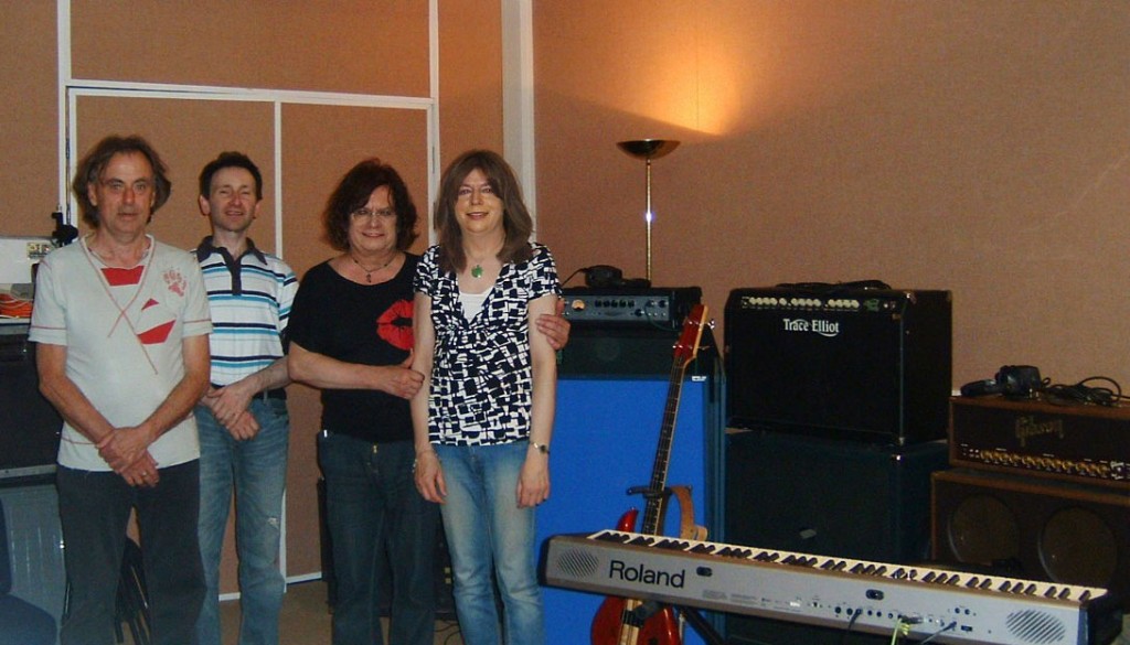 ES1